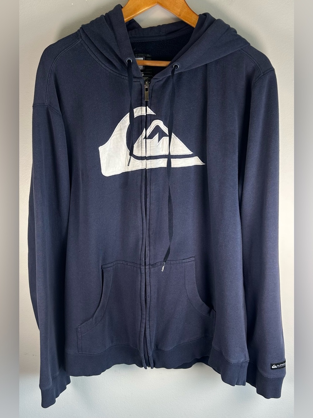 Vintage Y2K Quiksilver Men’s Hoodie XL Zip Up Long Sleeve Big Logo Skater Surf